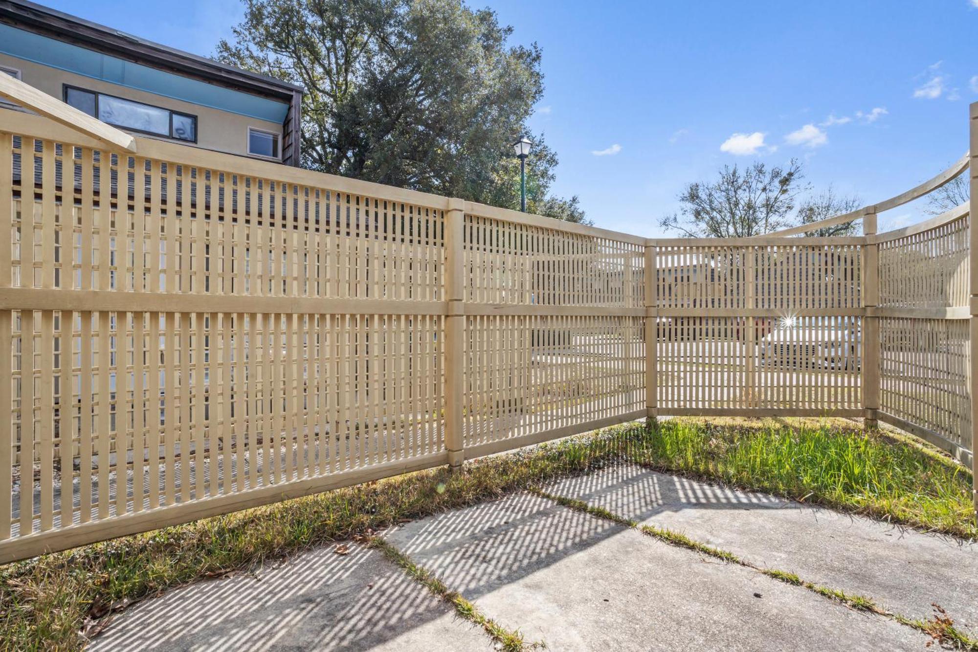 Appartement King Bed Well-Located Cozy Townhouse Retreat à Gulfport Extérieur photo